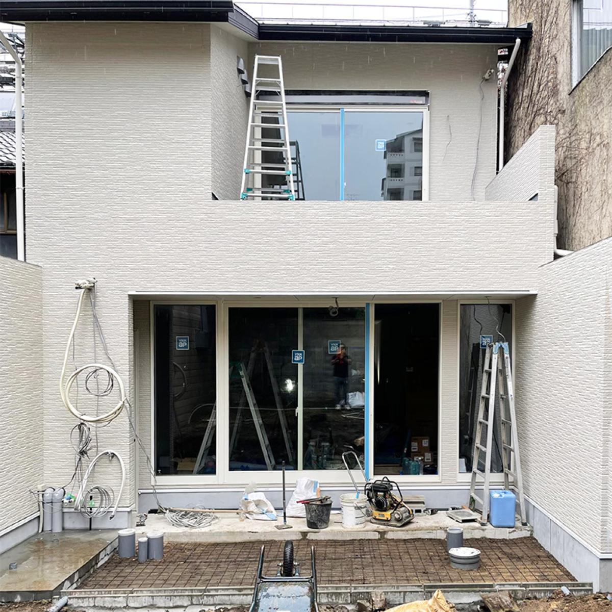 カフェ&バー新築店舗の外構工事の様子をご紹介します